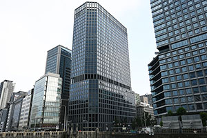 大阪・巨大タワー最上３０階に３店舗開業、レストランから絶景も