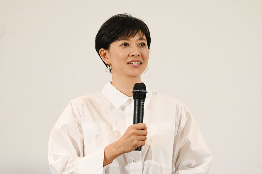 映画『種まく旅人〜醪のささやき〜』の舞台挨拶にて、淡路島の印象を語る菊川怜(8月30日/大阪・関西万博「関西パビリオン」)
