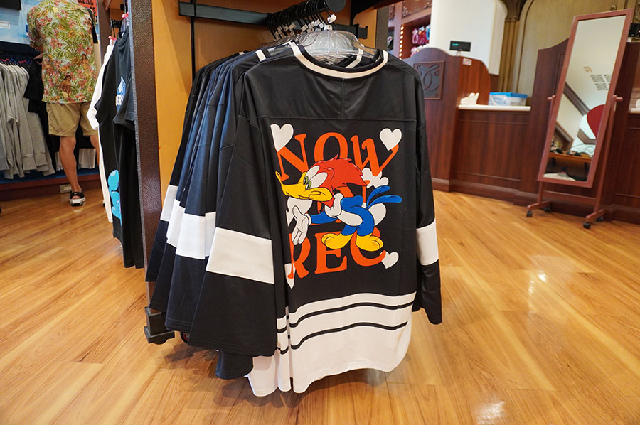 「メッシュTシャツ」6500円(ユニバーサル・スタジオ・ジャパン)