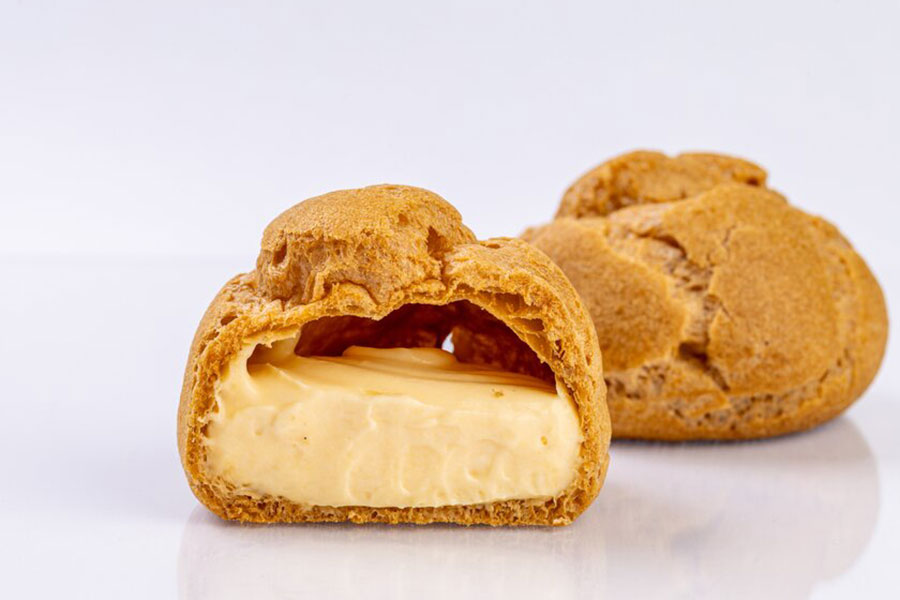 エーワンベーカリー「ごく旨シュー」(204円)