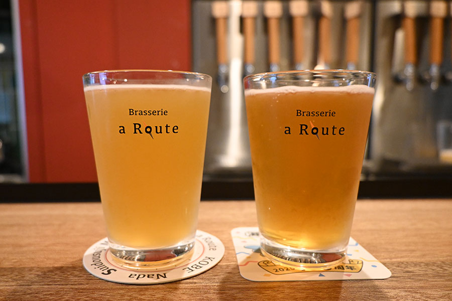 パイント1200円~、ハーフ700円~。自家醸造ビールは常時約3種。(売り切れ時あり)ほか、全国の厳選した樽を生で提供する