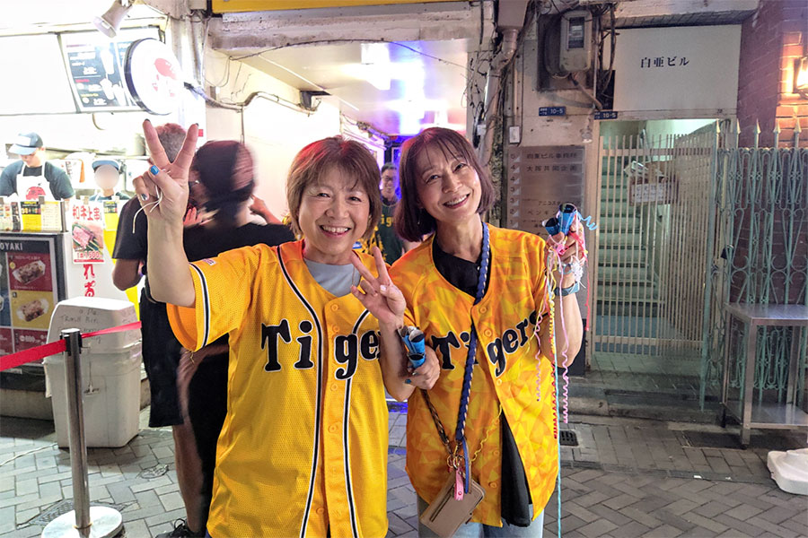 阪神タイガースのリーグ優勝を祝うファン(9月7日・Lmaga.jp撮影)