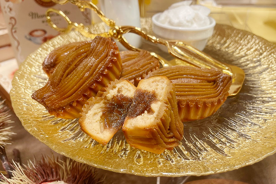「阪急うめだ本店」で購入できる「シーキューブ」の「焼きティラミス マロンラテ」(4個1000円~)
