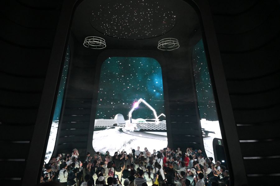 迫力ある宇宙の映像(9月9日 大阪・関西万博)