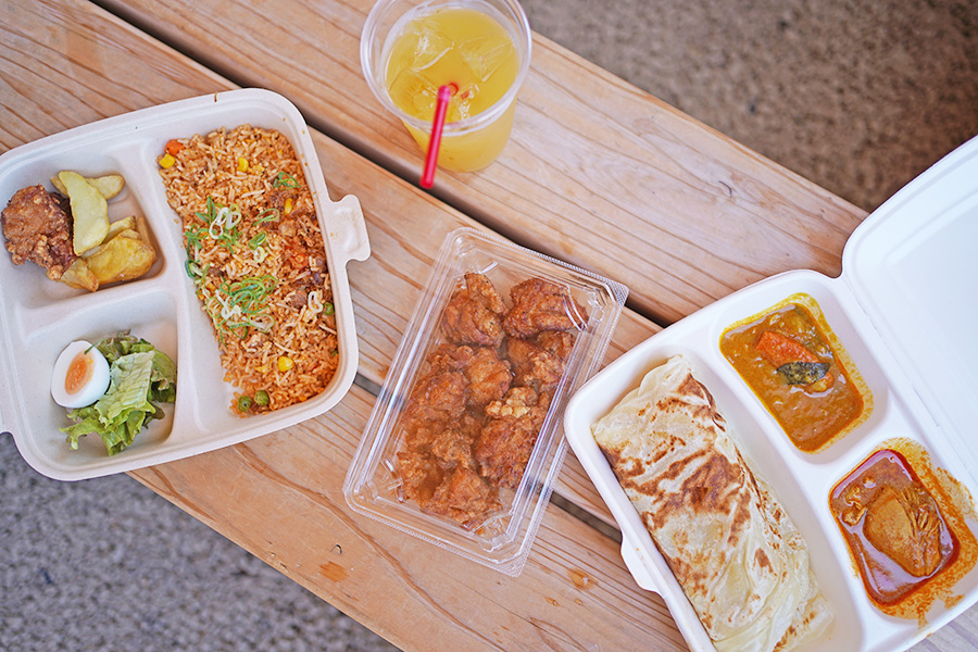 『大阪・関西万博』マレーシア館の「ロティーチャナイ」(写真右)(8月6日/Lmaga.jp撮影)