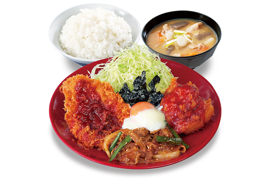 とんかつ専⾨店「かつや」新メニュー「牛豚鶏のプルコギビビンカツ定食」(1089円/温玉なし979円)