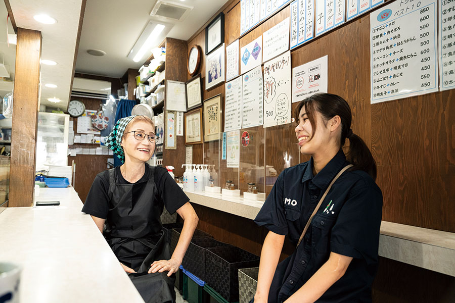 「にぎらず、ふわっふわっ!具材の種類もとにかく豊富で何度食べても感動します。」(柴田さん)