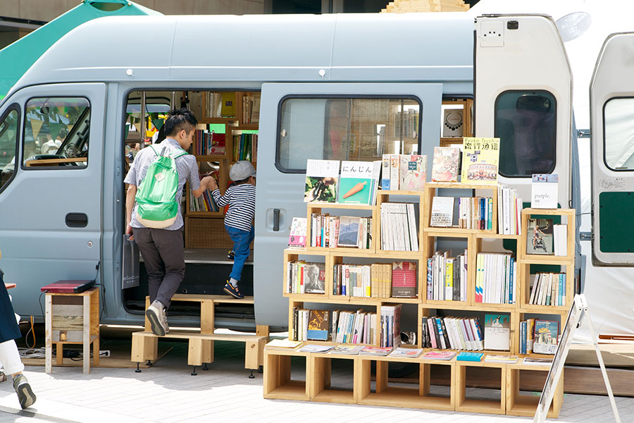 Dエリアに登場する、移動式本屋「BOOK TRUCK」