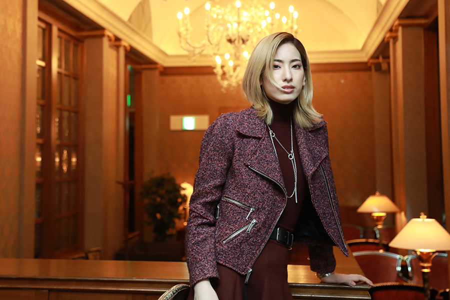 「台本を読んで、ヨウコの試練や、自分の運命に対する向き合い方に、感銘を受けました。彼女のように、自分自身にストイックな歩み方をしたい」