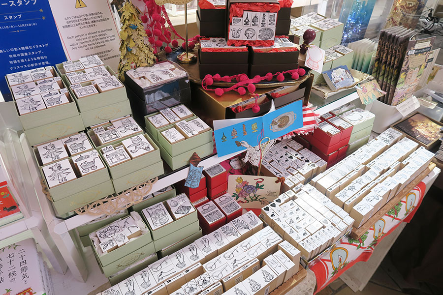 万博でハマった人も多いのでは?スタンプも充実(11月26日・阪急うめだ本店)