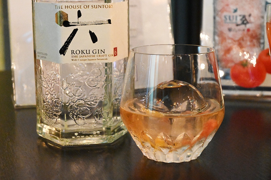「ROKU MUSUBI」は梅酒やローヤル、レモンツイストなどを使用(推定価格1000円〜、店舗により異なる)