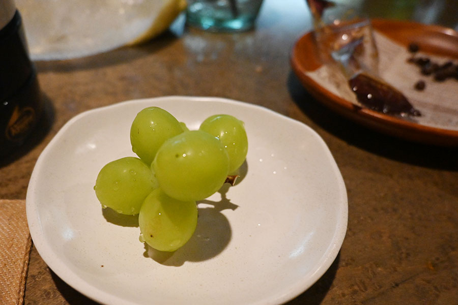 新鮮なフルーツを出してくれる気遣いが心に沁みる