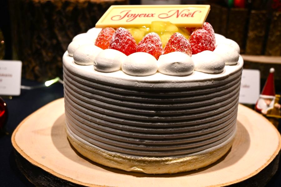 「エクストラスーパーダブルショートケーキ」(3万4000円)