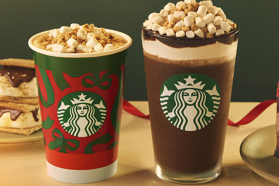 スターバックスの新メニュー(左から)「スモア チョコレート ラテ」「スモア チョコレート フラペチーノ」
