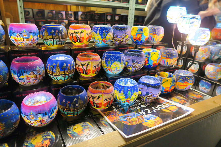 世界各地の風景が描かれた「ドイツ製キャンドルホルダー」