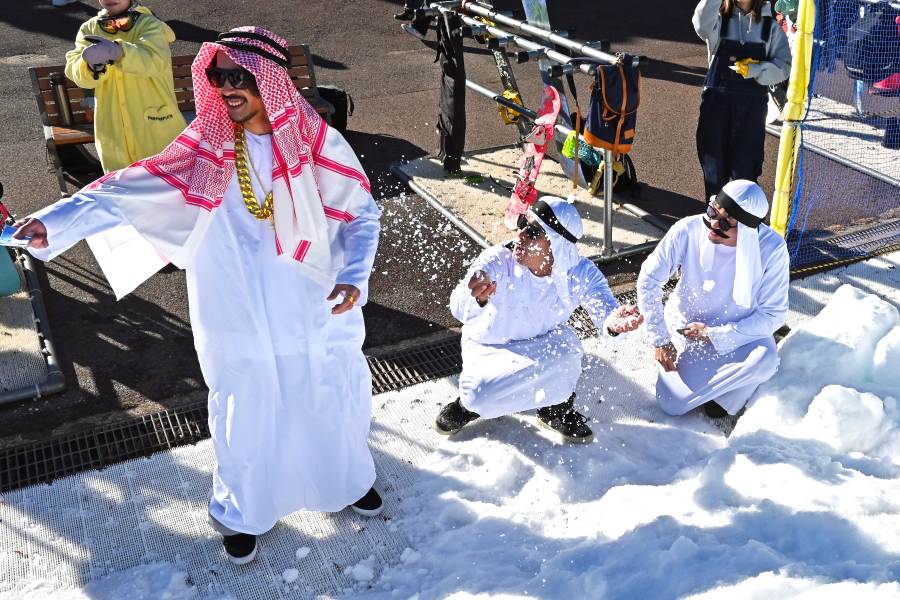 テーマは雪を初めて見た人(12月6日「六甲山スノーパーク」)