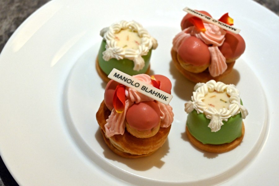 『マリー・アントワネット by マノロ ブラニク アフタヌーンティー』