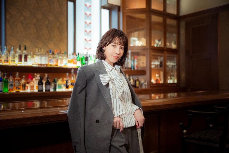 この10年さまざまな役を多数演じてきた柚希礼音が、次回作『マイ フレンド ジキル』を語る