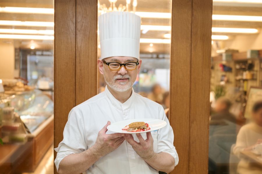 「神戸の人は新しいもん好きが多い。それが長い時間かけて洋菓子文化につながったんじゃないかな?」と林シェフ。今回のイベントも神戸発の新たなスイーツの楽しみ方になりそうです