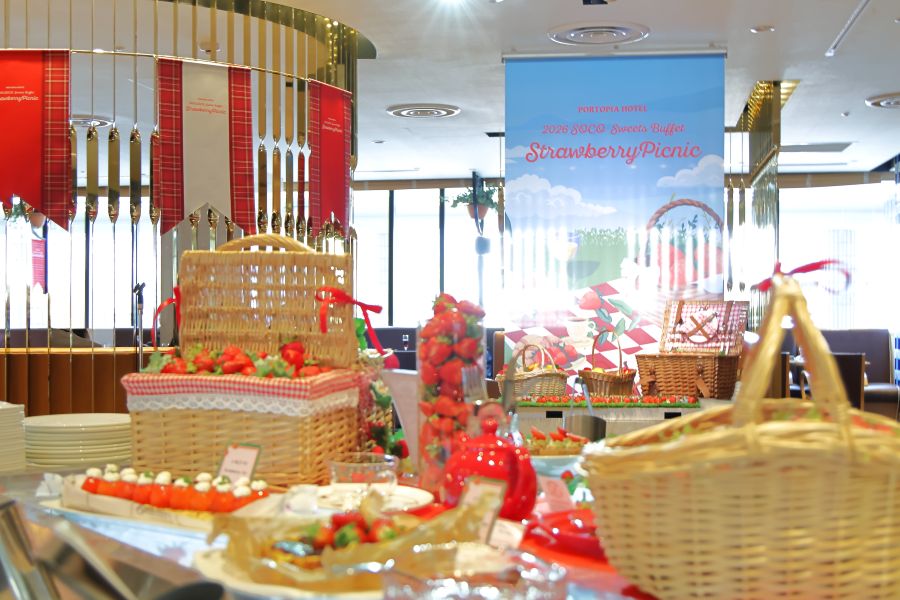 春先どりのピクニック気分『SOCOスイーツブッフェ~ストロベリー・ピクニック~ 』