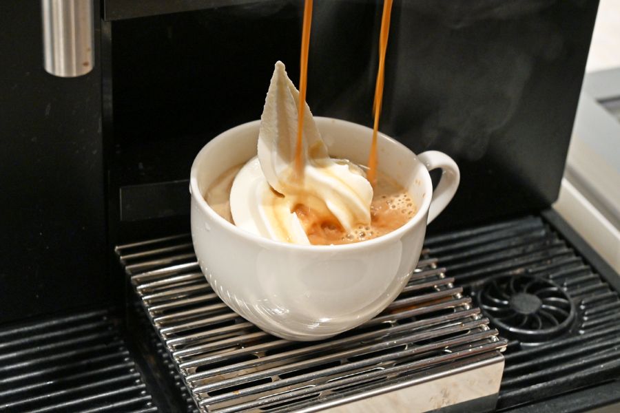 (2月17日撮影「ステーキのあさくま 西梅田ハービスプラザ店」)