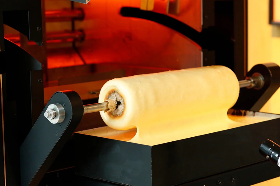 バウムクーヘン焼成のイメージ