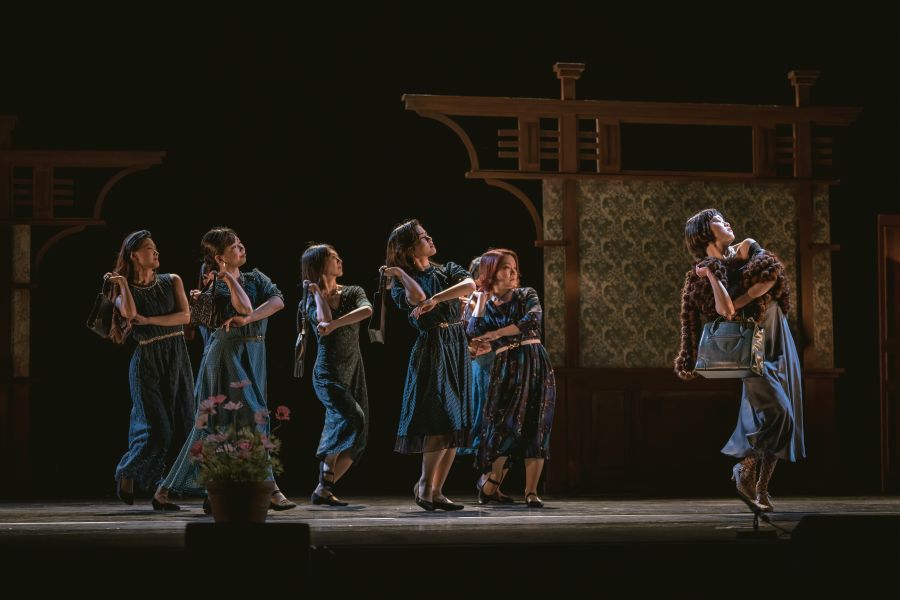 神戸文化ホール開館50周年記念事業『流々転々 KOBE 1942-1946』(撮影:井上嘉和)