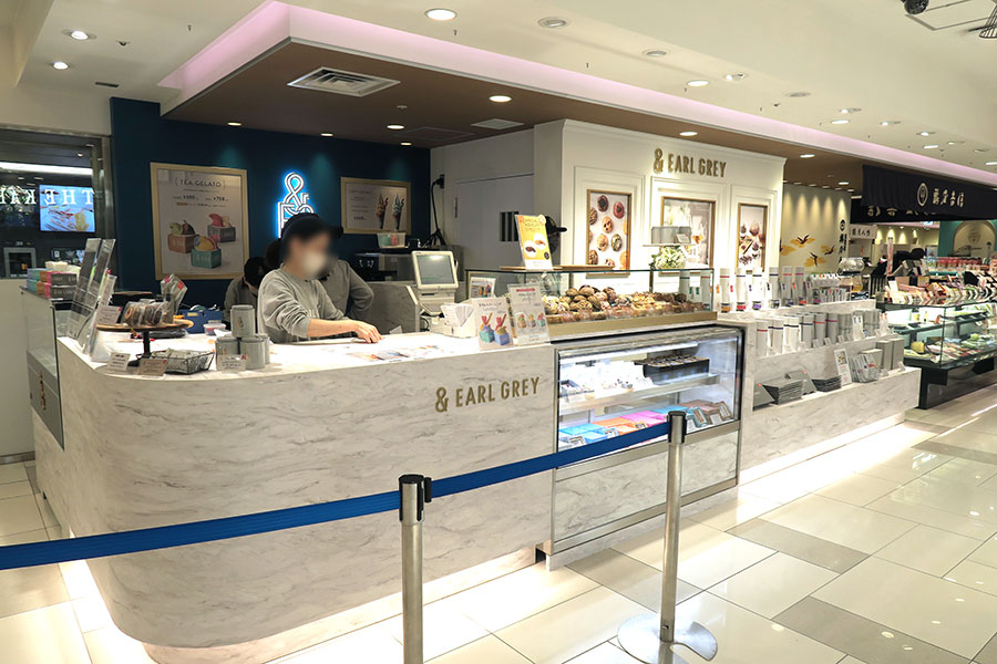 大丸梅田店にオープンした「&EARL GREY(アンドアールグレイ)」(3月1日/Lmaga.jp撮影)