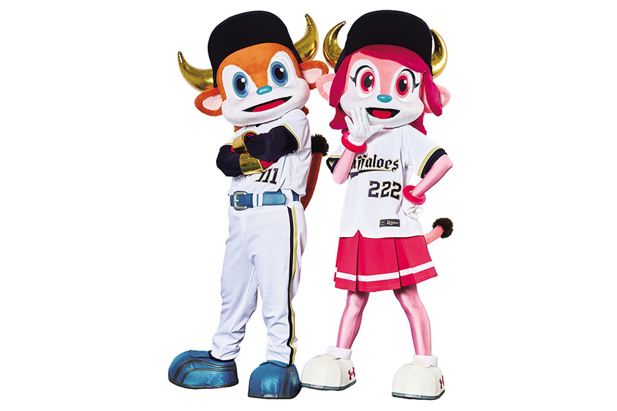オープン初日にはオリックス・バファローズ公式マスコット「バファローブル&バファローベル」が来店