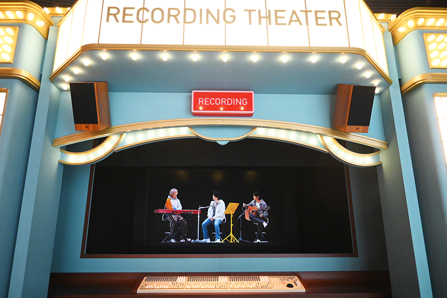 『Mrs. GREEN APPLE Wonder Museum』のレコーディングシアター(Lmaga.jp撮影)