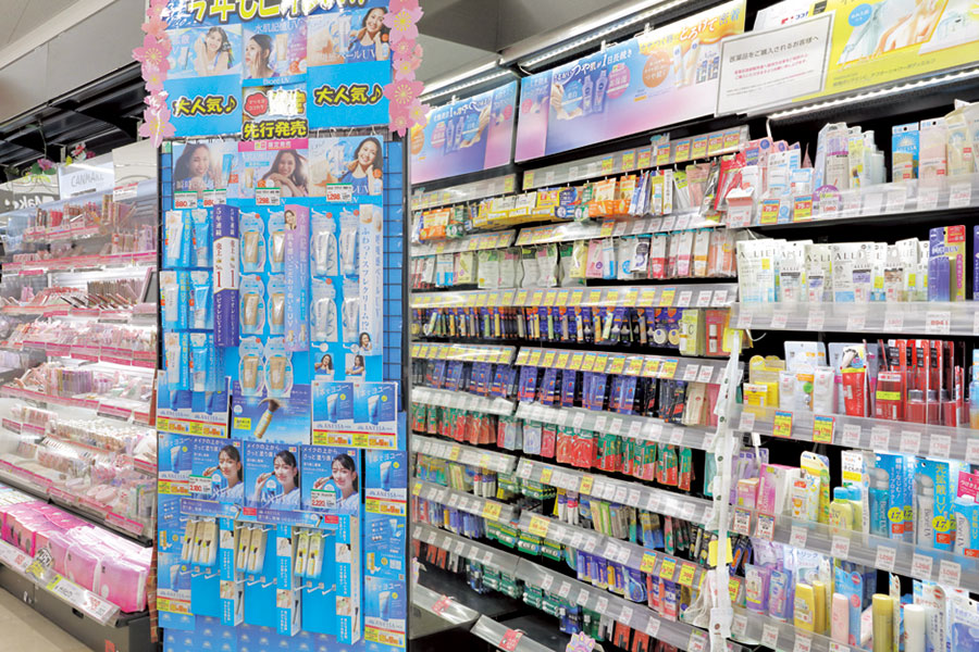 「ココカラファイン アベノセンタービル店」店内