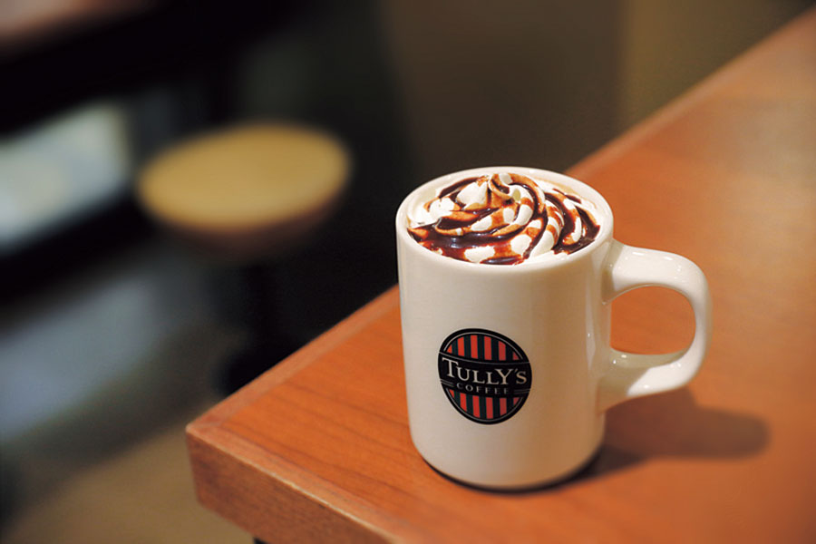 カフェモカ580円~は季節を問わず人気。