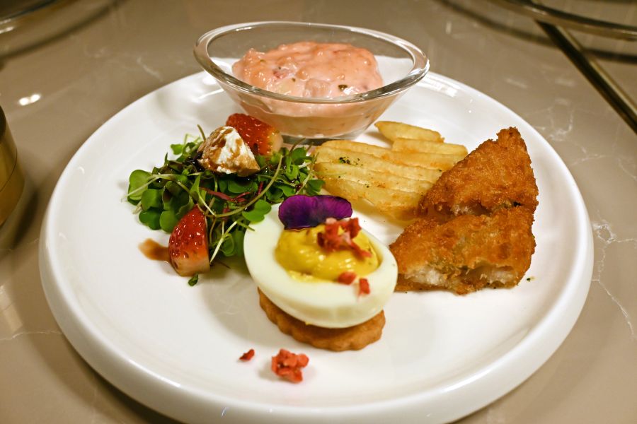 「voco 大阪セントラル by IHG」