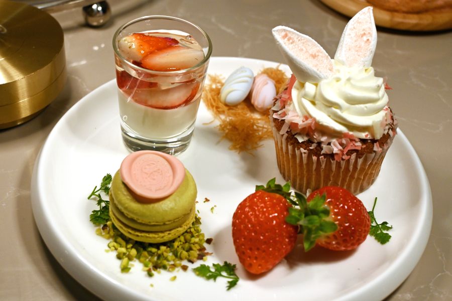 「voco 大阪セントラル by IHG」