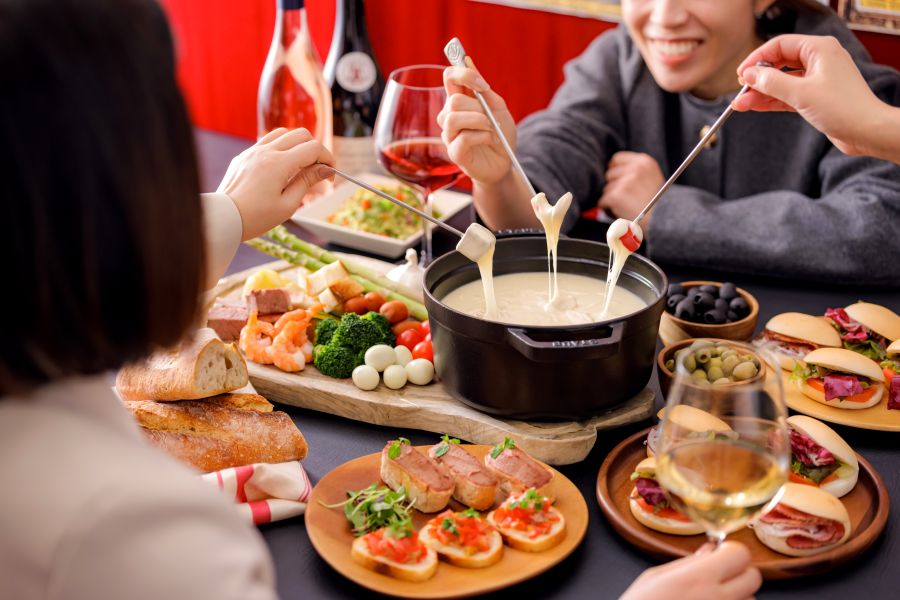 「ANAクラウンプラザホテル神戸」4階「カジュアルダイニング ザ・テラス」は開放的な雰囲気