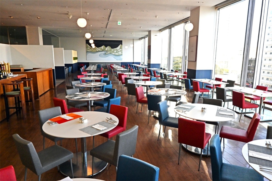 「ANAクラウンプラザホテル神戸」『春のフレンチ・ビストロ ディナーブッフェ』は春色の鮮やかなメニューが楽しめる