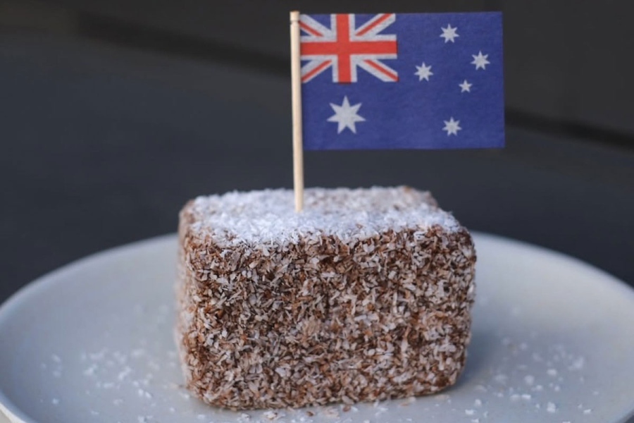 オーストラリア館で提供されていた「ラミントン」(650円)