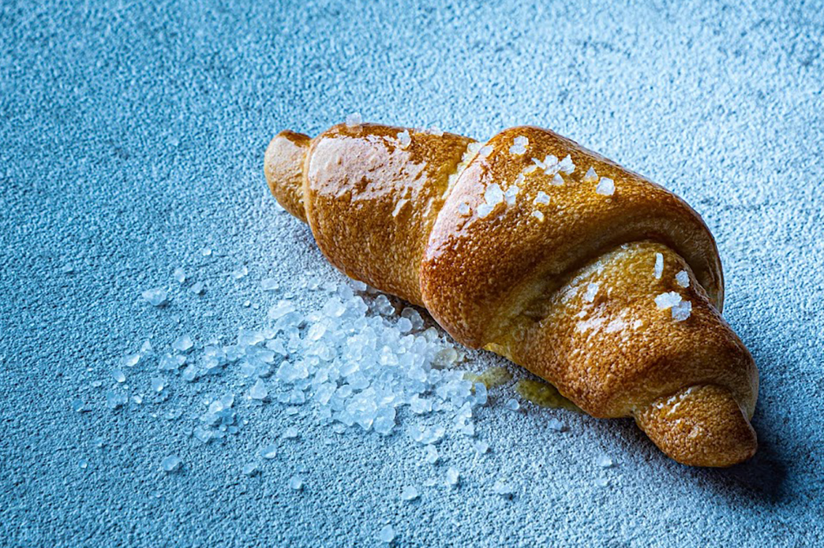 行列のできる塩パン祭りが大阪で開催！