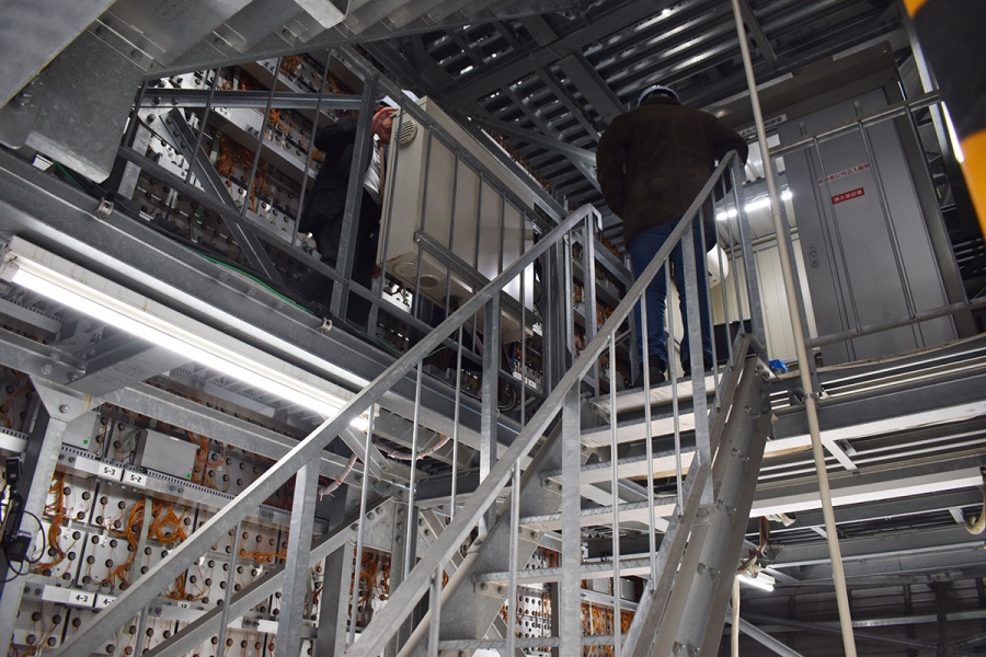 見た目に反していかつい内部