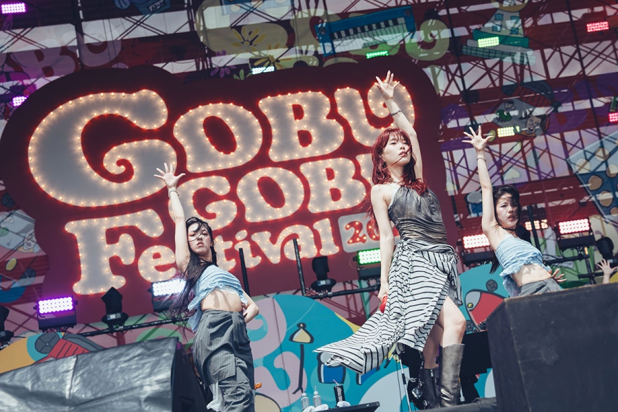 『ごぶごぶフェス2026』1日目に出演したアイナ・ジ・エンド 撮影:浜村晴奈 (C)GOBU GOBU Festival