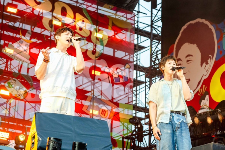 『ごぶごぶフェス2026』1日目に出演した東方神起 撮影:ハヤシマコ (C)GOBU GOBU Festival