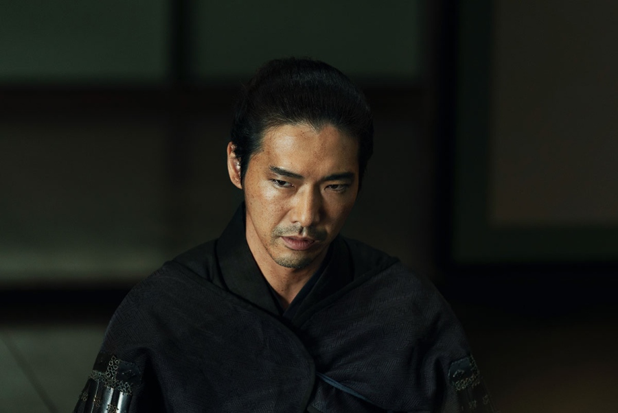 映画『黒牢城』より。柄本佑演じる雑賀下針 ©2026 映画「黒牢城」製作委員会