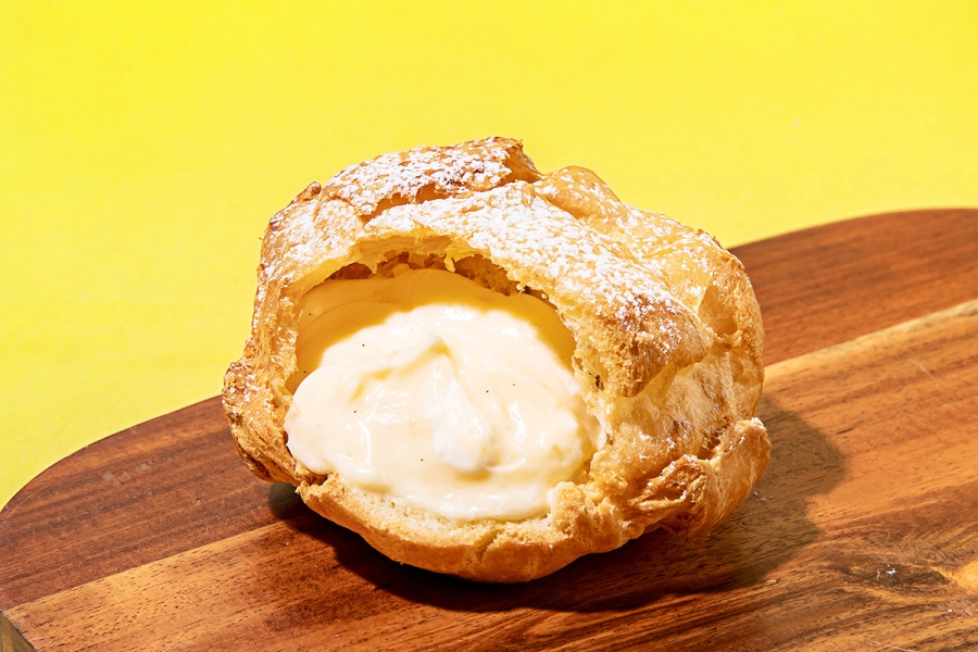「ビアードパパ」のパイシュークリーム(250円)