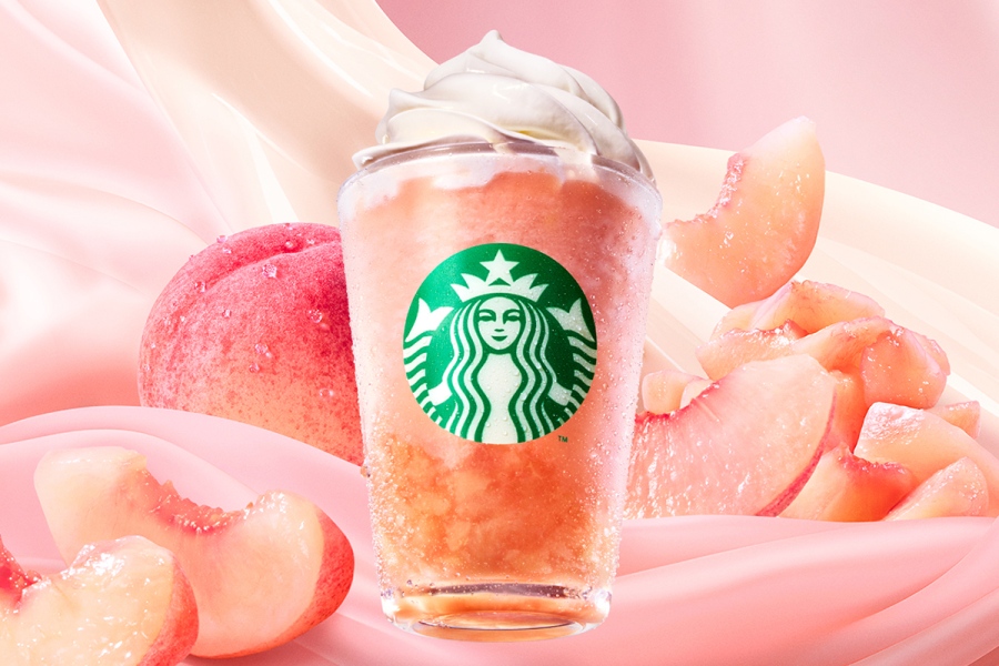 「ピーチ & ピーチミルク フラペチーノ」(Tallサイズのみ、持ち帰り707円、店内利用720円)