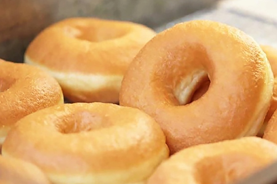 DONUTS2026_0716_5 | Lmaga.jp 「HIGUMA Doughnuts」のプレーン(1個351円)ほか