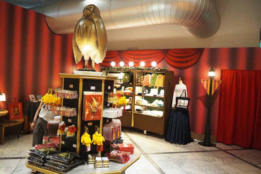 Ghibli2026_0717_22 | Lmaga.jp グッズ売場では、限定品やジブリ関連のアパレル・雑貨などを販売