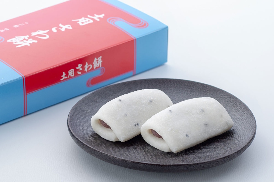 akahukuisuzusawamochi20260715_2 | Lmaga.jp 赤福が手がける和洋菓子ブランド「五十鈴茶屋」の「土用さわ餅(4個入)」(1000円)