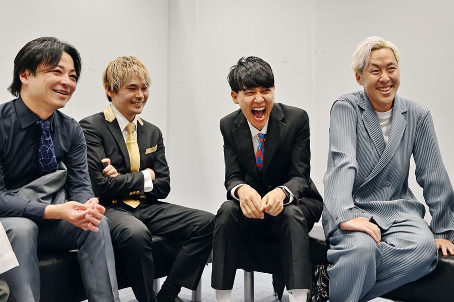 一時期一緒に住んでいたという(右から)こうへいと櫻井