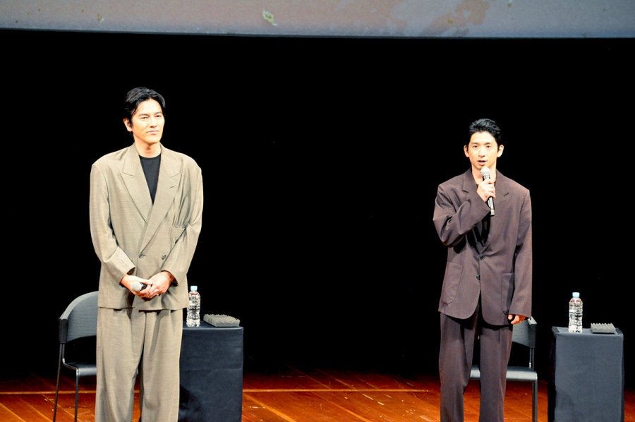 kaname_ogata0809_6 | Lmaga.jp 「大河ドラマ『豊臣兄弟!』 トークライブ in高島・大溝」に登場した、明智光秀役の要潤、織田信澄役の緒形敦(8月9日・滋賀県高島市)