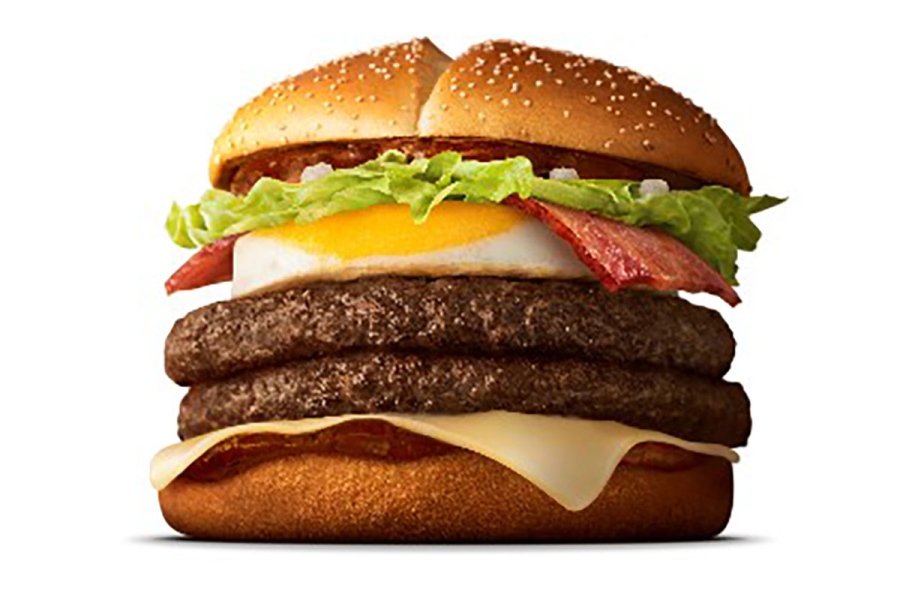 macdosamuraihukkatu20260819_2 | Lmaga.jp 「マクドナルド」サムライマックシリーズで復活する「炙り醤油風 たまごベーコンダブル肉厚ビーフ」(840円〜)